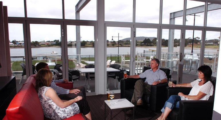 York Cove Hotel George Town Restaurant photo