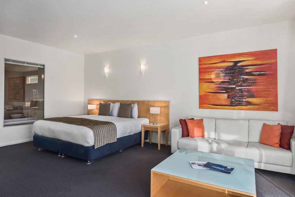 York Cove Hotel George Town Extérieur photo